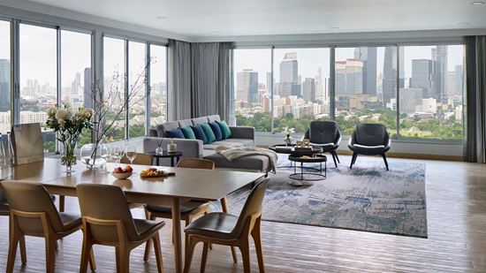 ห้องนอนที่ 2 ของอพาร์ตเมนท์ 3 ห้องนอน พาโนราม่าวิว - โรงแรม ชามา เลควิว อโศก กรุงเทพ เซอร์วิส อพาร์ทเมนท์